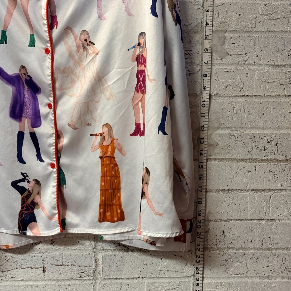 ✨ SHESHOW Taylor Swift Print Satin Pajama Top | XXL ✨ - Picture 4 of 10
